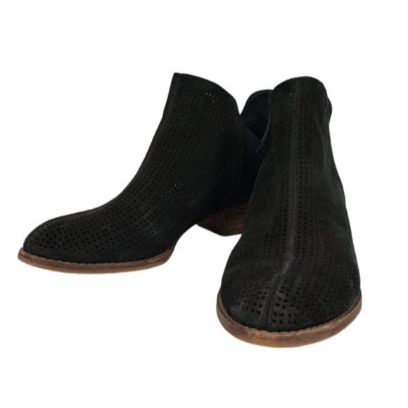 Vince Camuto Shoes - Vince Camuto Black Suede Celina Ankle Boot Size 7.5